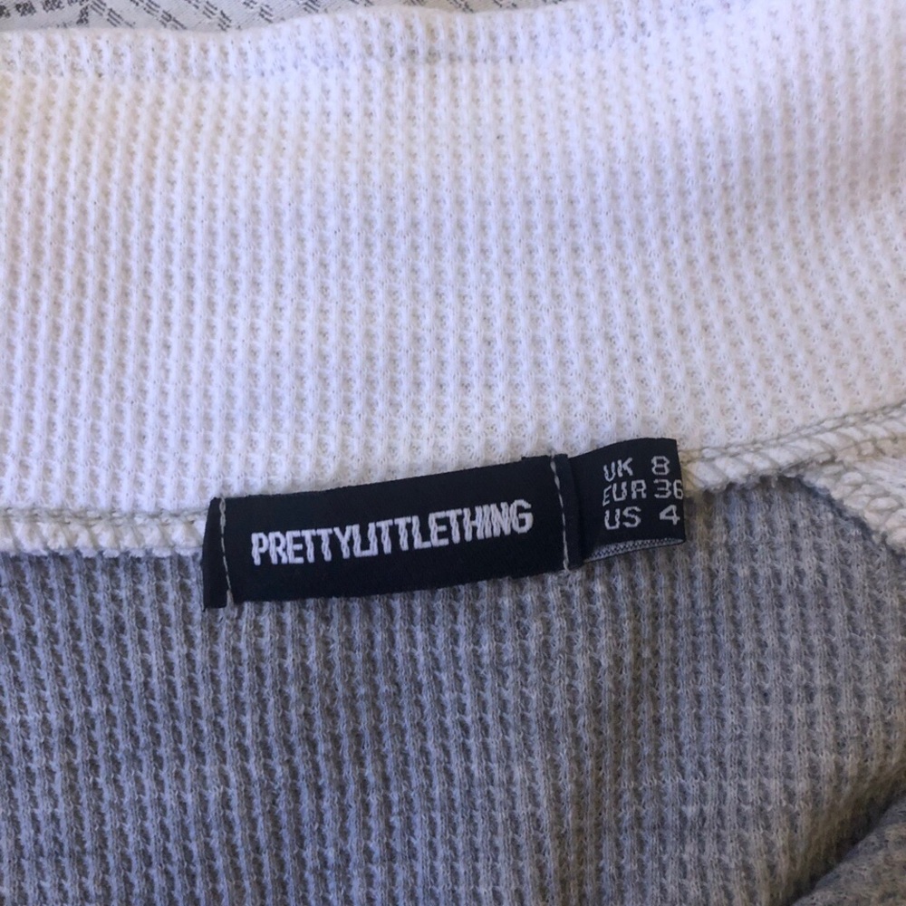 Sweater - Picture 4 of 4